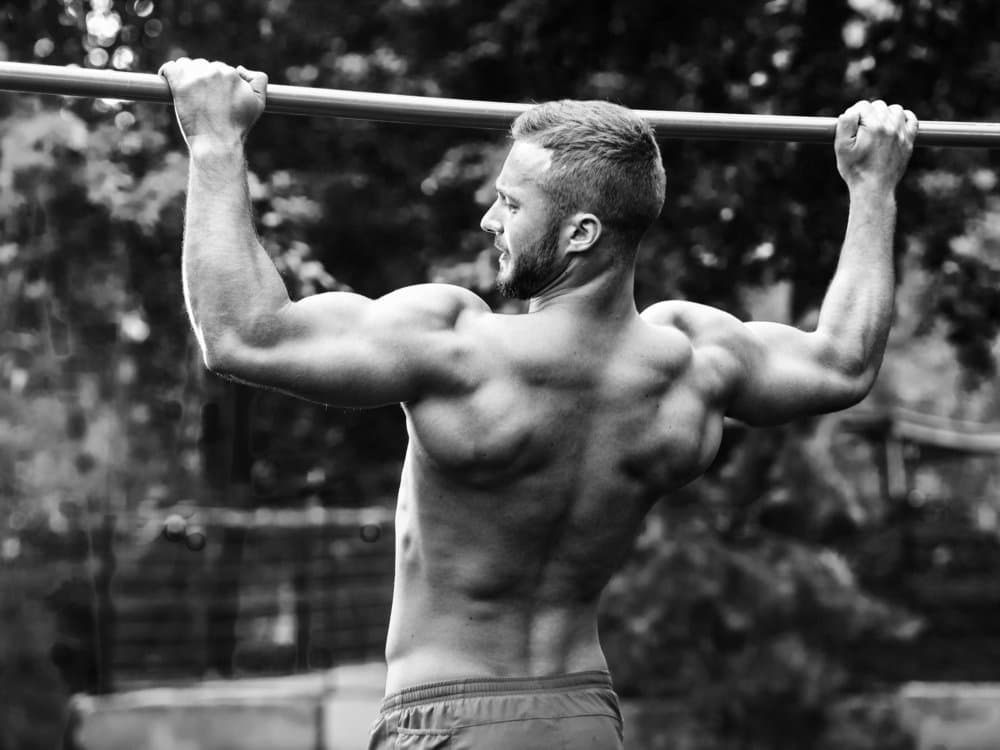 O Treino De 10 Minutos Que Vai Te Transformar Em Um Monstro Da Barra Fixa Feito De Iridium