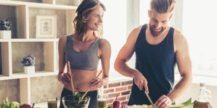 Casal fitness, cozinha