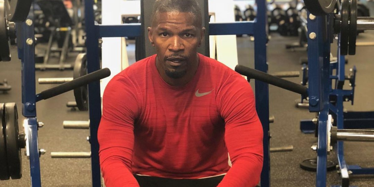 Программа тренировка тайсон. Тренировки Jamie Foxx. Джейми Фокс торс. Джейми Фокс в спортзале. Джейми Фокс накачался.